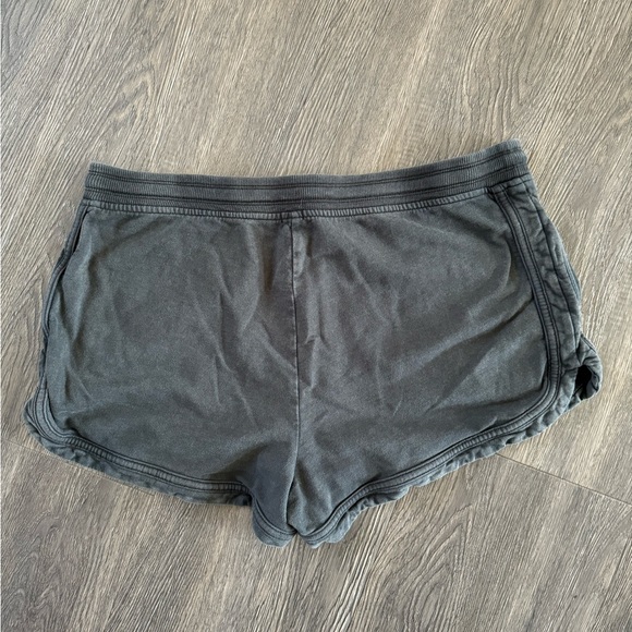 Aerie Sunwashed Desert Short - Picture 2 of 4